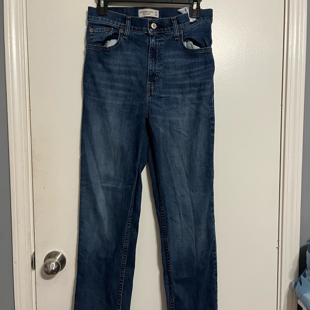 Abercrombie & Fitch Women's Straight Leg Jeans - Dark Blue